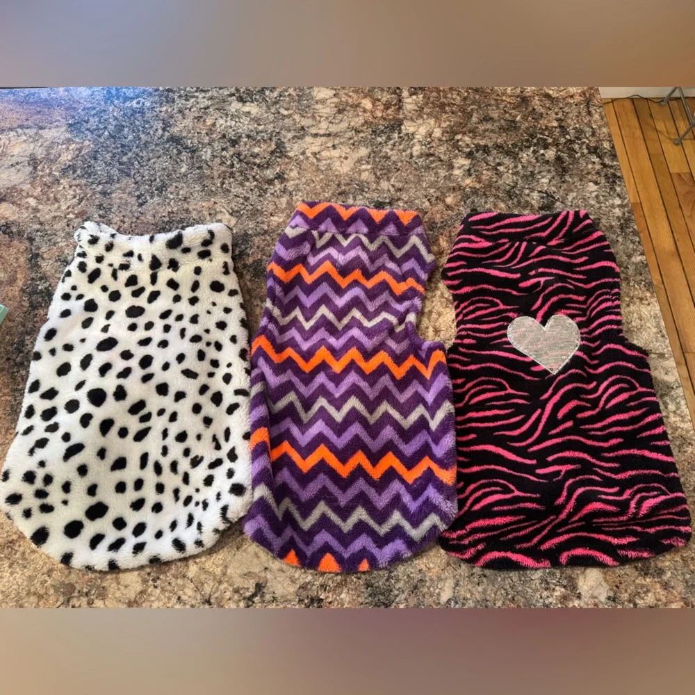 Dog Sweaters - Picture 1 of 3